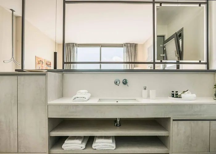 Sorian Kokkino Vila Vlachata